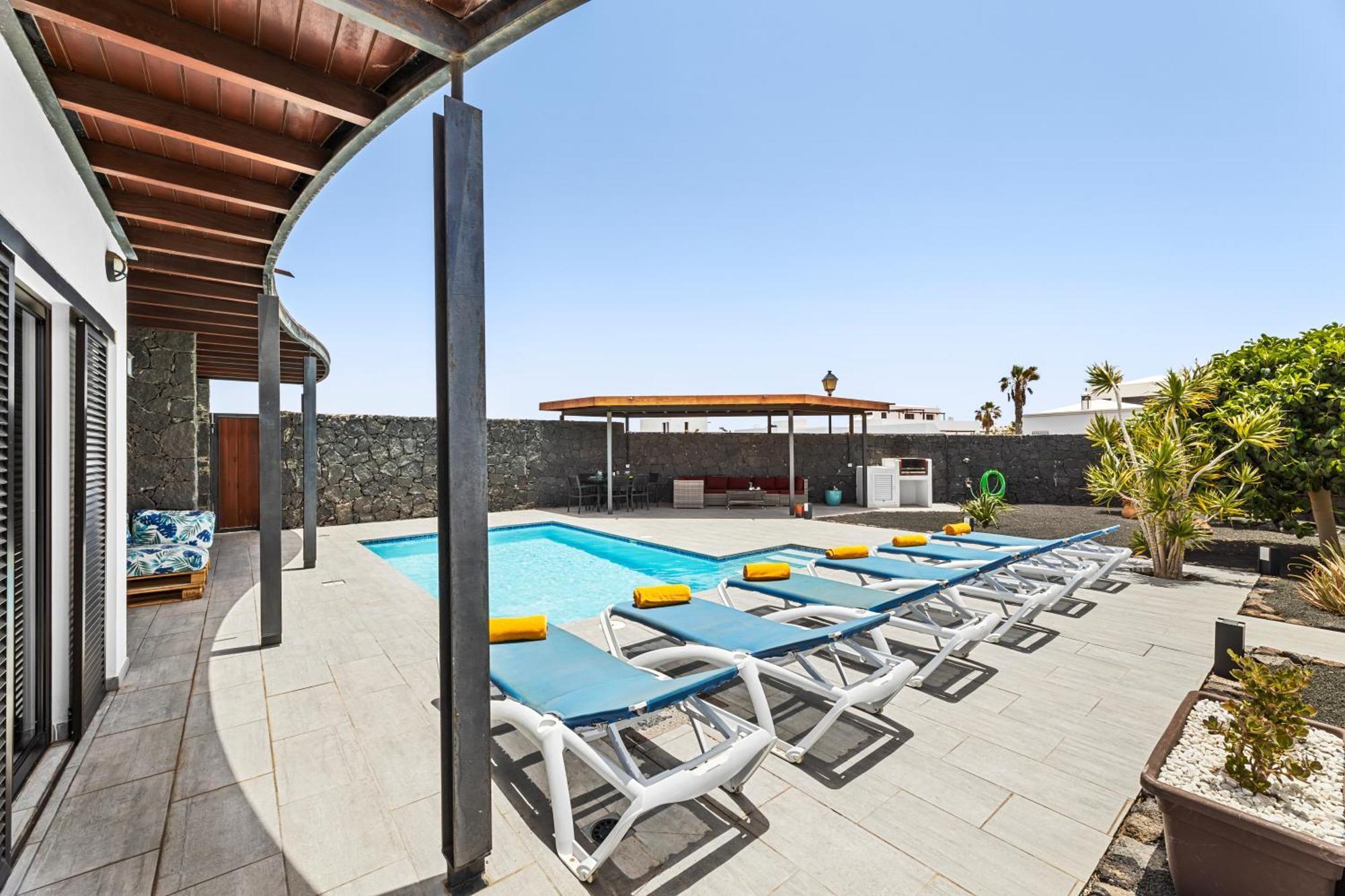 3 Bedroom Villa With Private Pool Close To Papagayo Beach 플라야블랑카 외부 사진